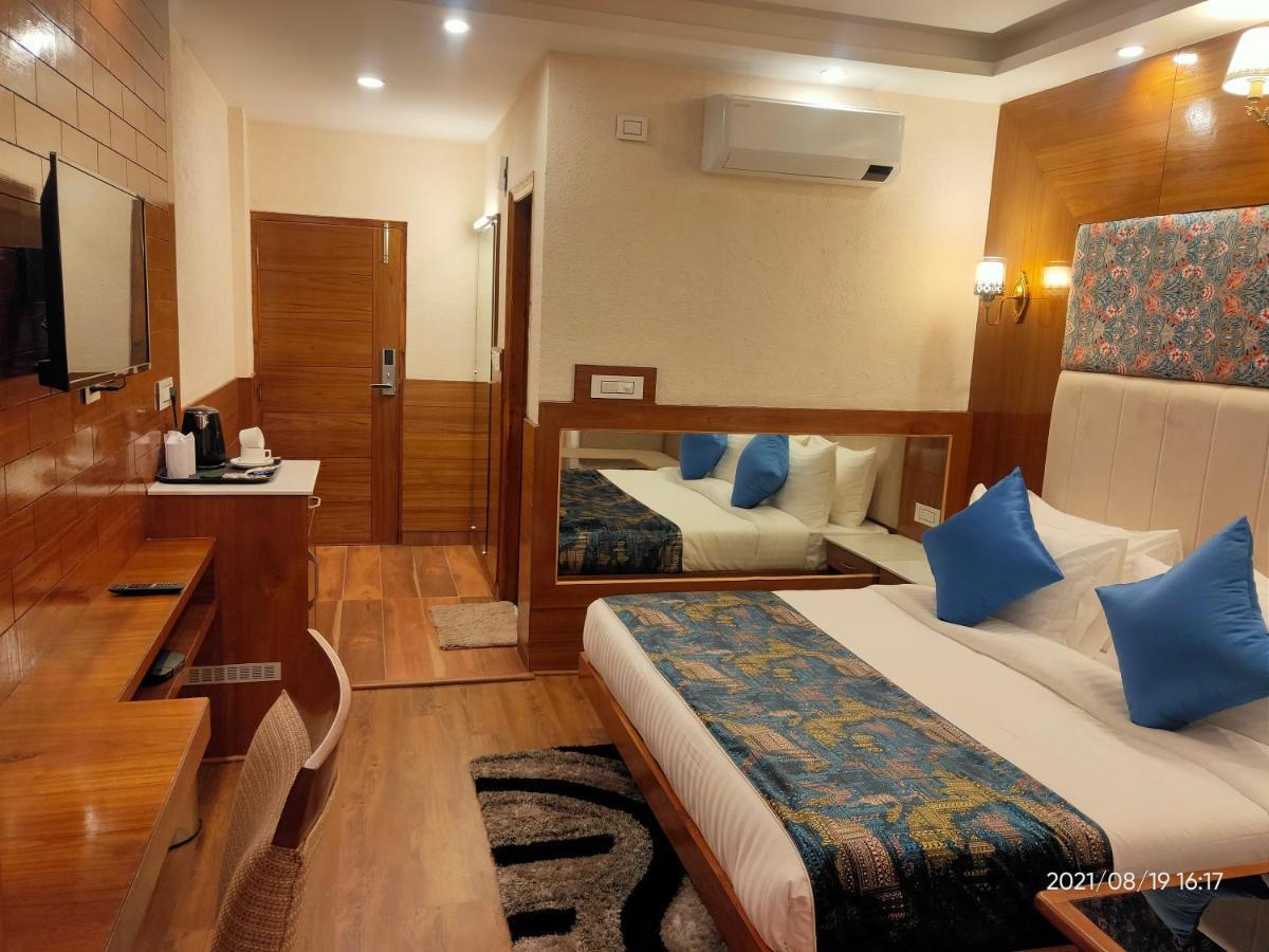 Suryansh Regency Manali Centrally Heated Air Cooled With Private Balconies Manāli Exterior foto